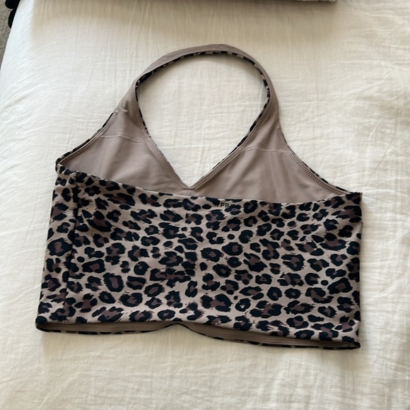 YPB Abercrombie & Fitch workout halter top - Picture 2 of 3